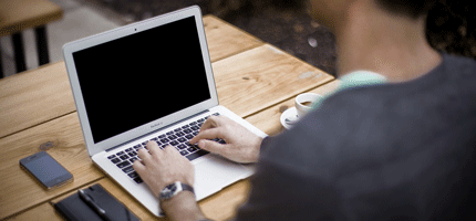 Comment réussir son alternance en Communication ?